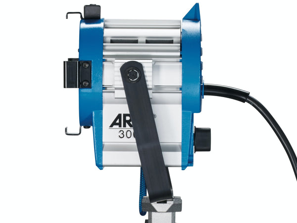 ARRI 300 Plus fresnel portabil